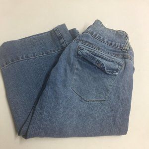 Cato Women's Denim  Capri Jeans Blue Size 8 Wide Leg Stretch Button Flap Pockets